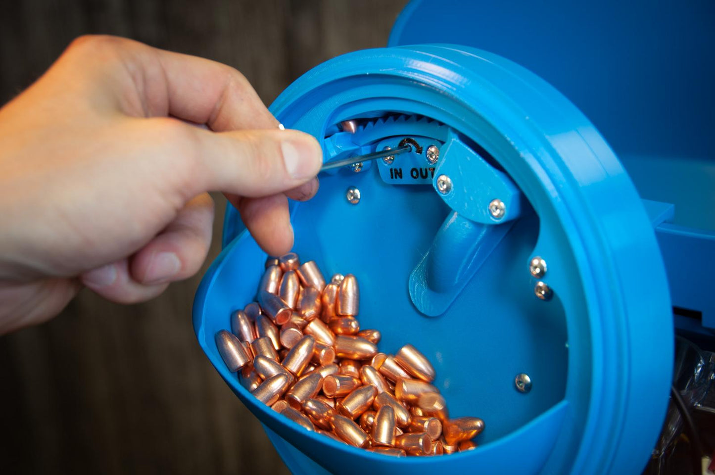 Armanov Bullet Feeder